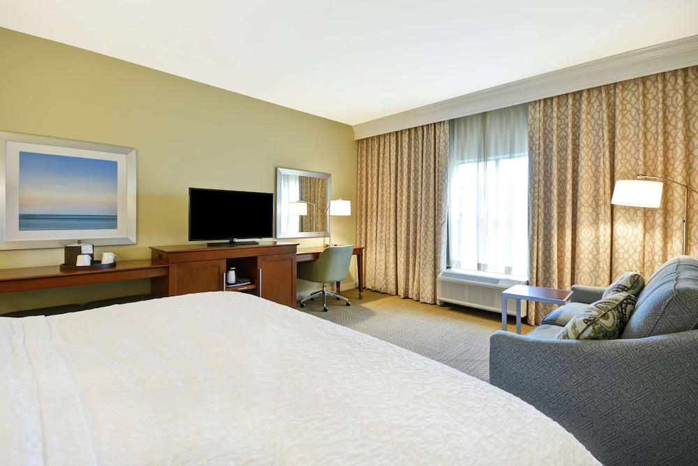 Hampton Inn & Suites Charleston Airport - photo 11