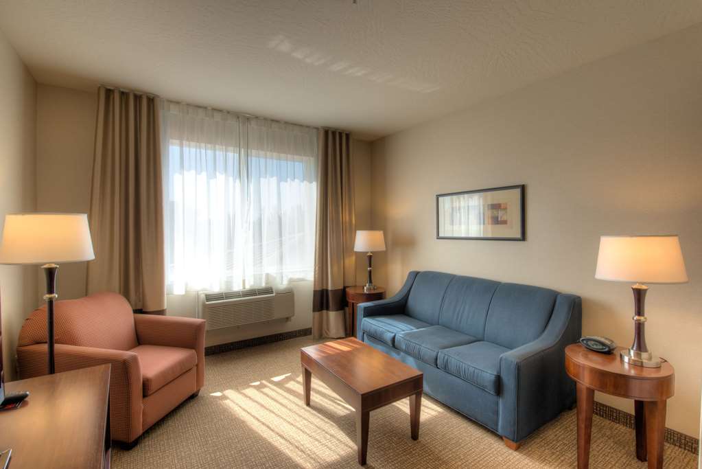 Comfort Suites Springfield Eugene - photo 11