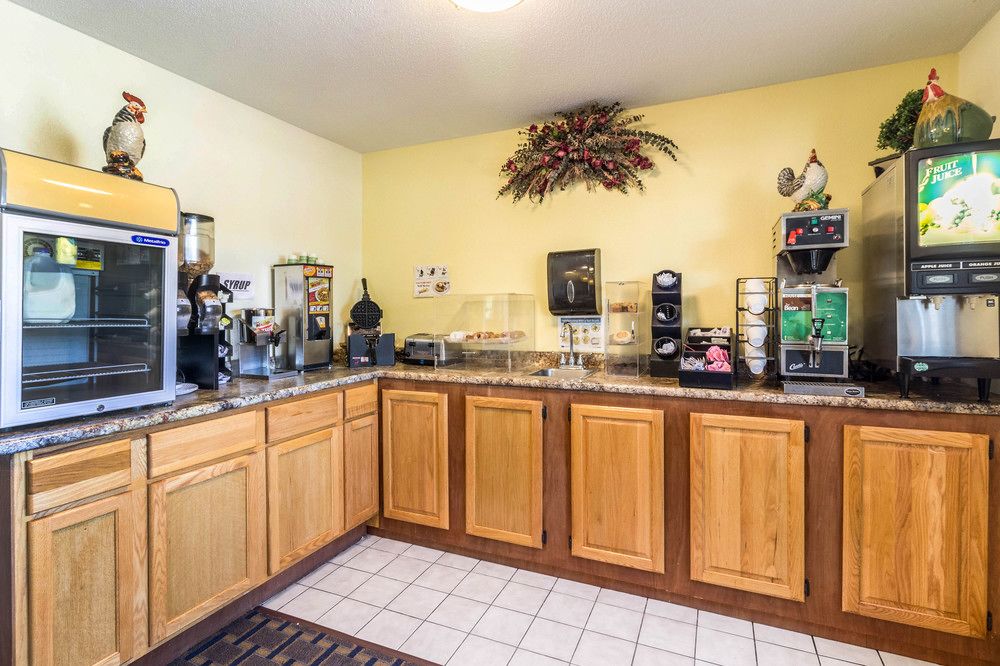 Rodeway Inn Baxter - photo 32