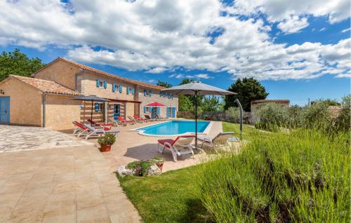 Cozy Home In Barban With Sauna — 5-Star Luxury Hotel in Barban, Croatia