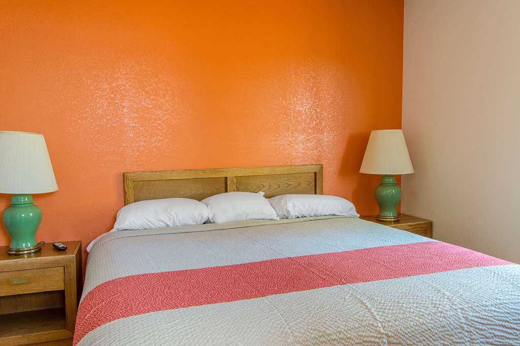 Motel 6 Madras OR - photo 8