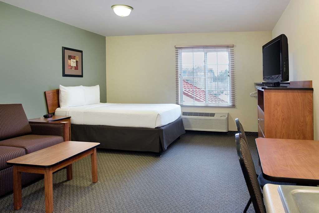 WoodSpring Suites Richmond West I 64 - photo 10