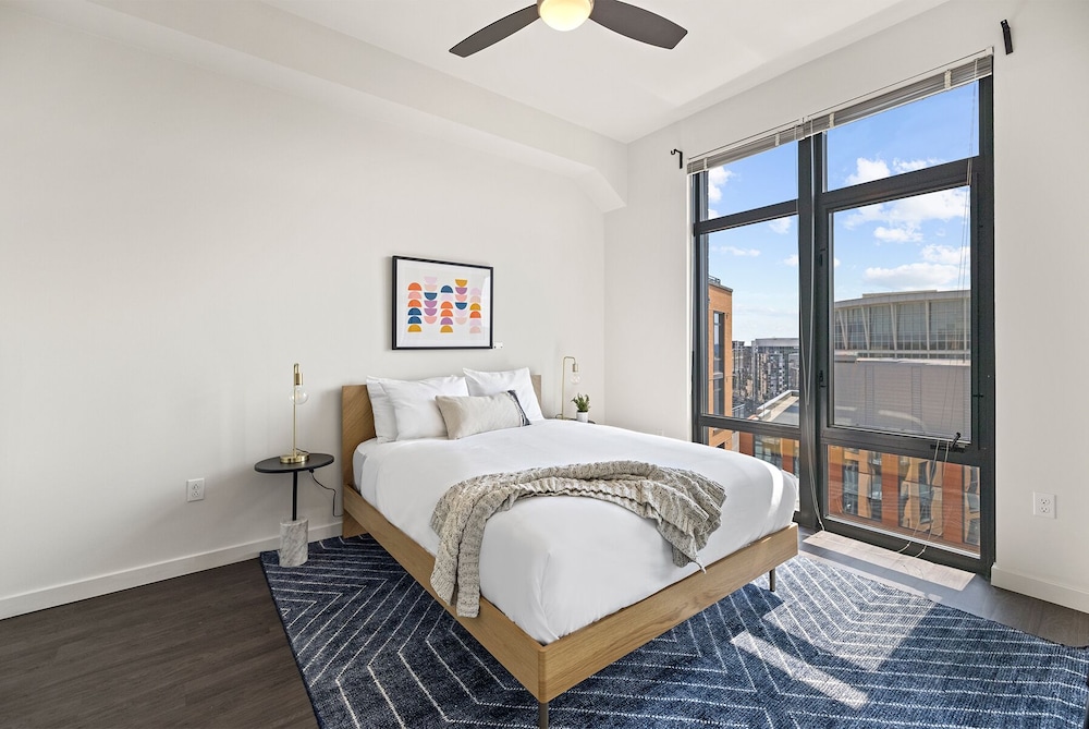 Placemakr Marymount Ballston - photo 12