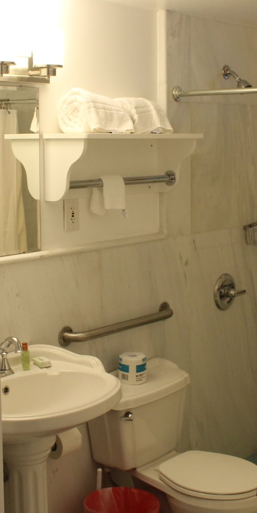 Catskill Seasons Inn - photo 80