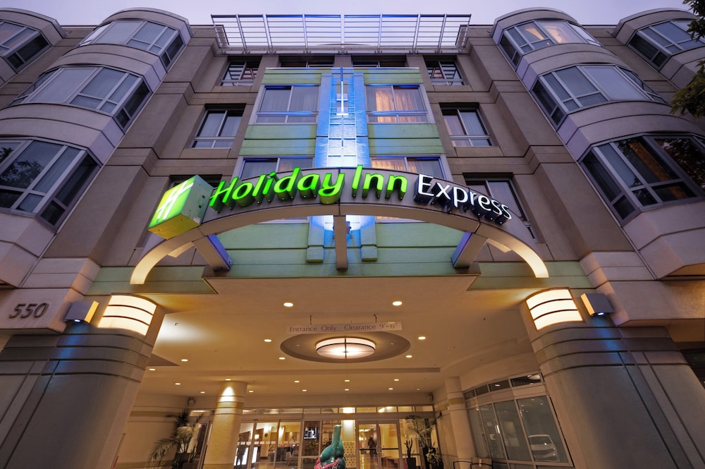 Holiday Inn Express and Suites Fisherman's Wharf by IHG - photo 54