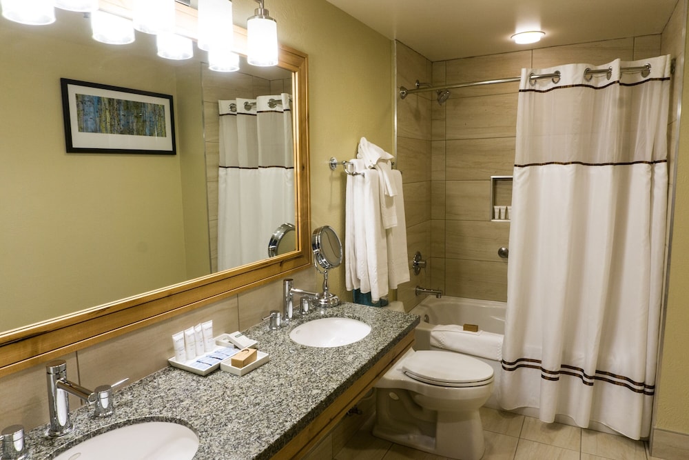 Deluxe condo in newly remodeled Grand Summit Hotel by RedAwning Save 20 on 7 Nights - photo 12