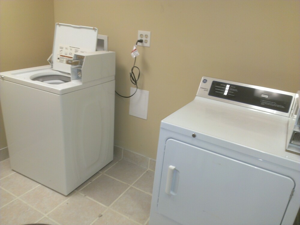 Speco Hotels Richmond - photo 16