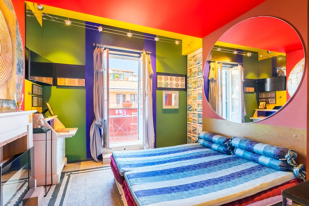 Appartamenti MarcoAurelio49 — 4-Star Luxury Hotel in Rome, Italy