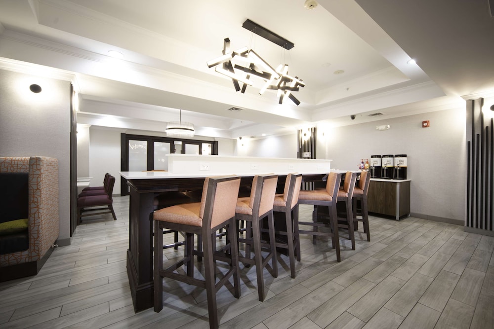 Hampton Inn Bryant - photo 2