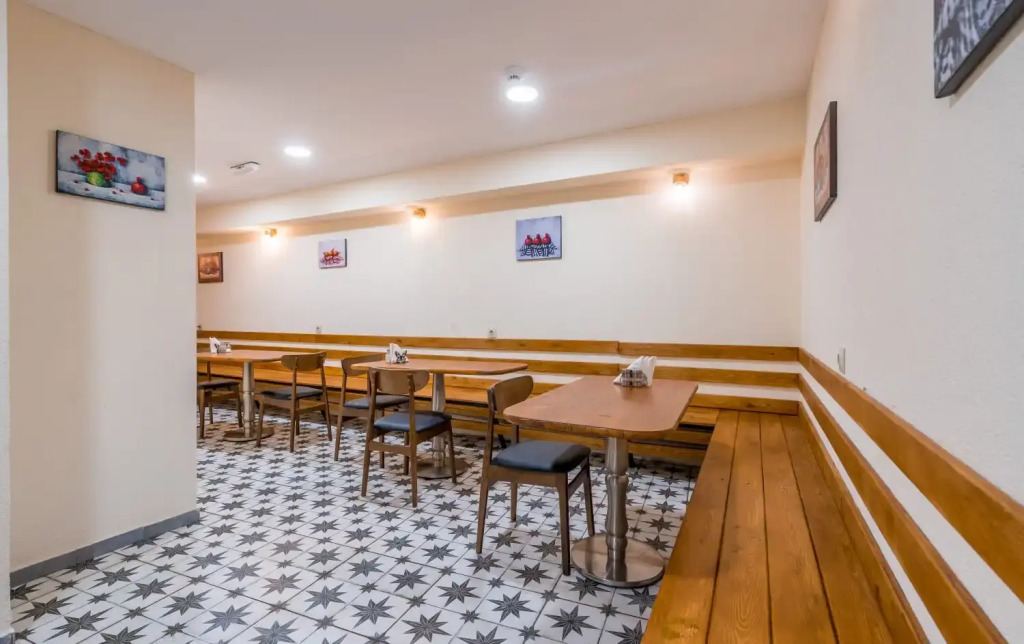 Green Inn Hotel