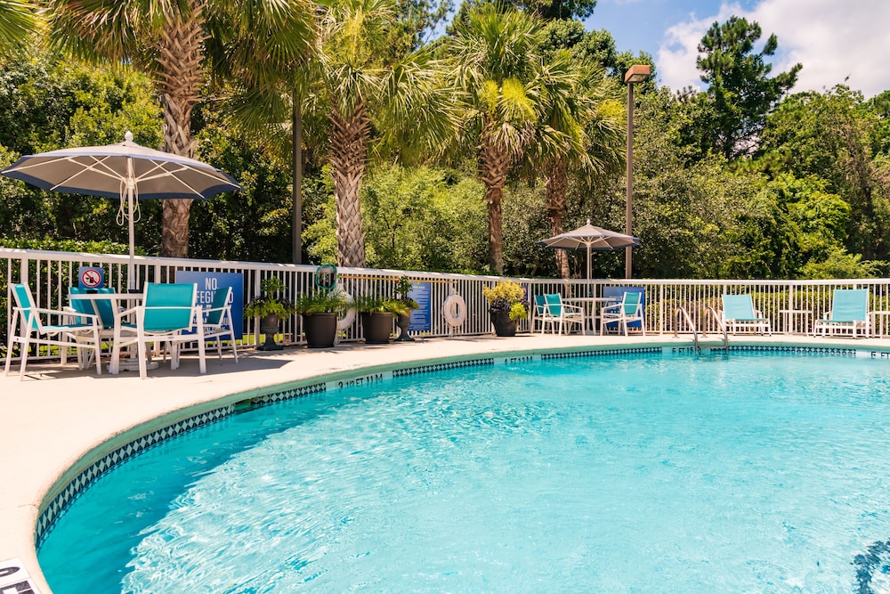 Holiday Inn Express Charleston by IHG - photo 21