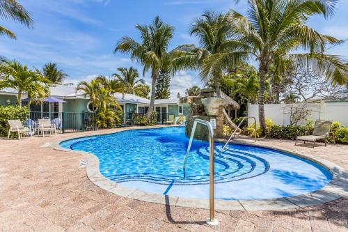 Blue Lagoon 1 in Holmes Beach, United States