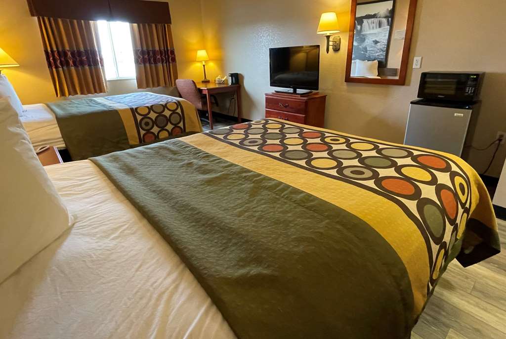 Super 8 by Wyndham Rolla - photo 22
