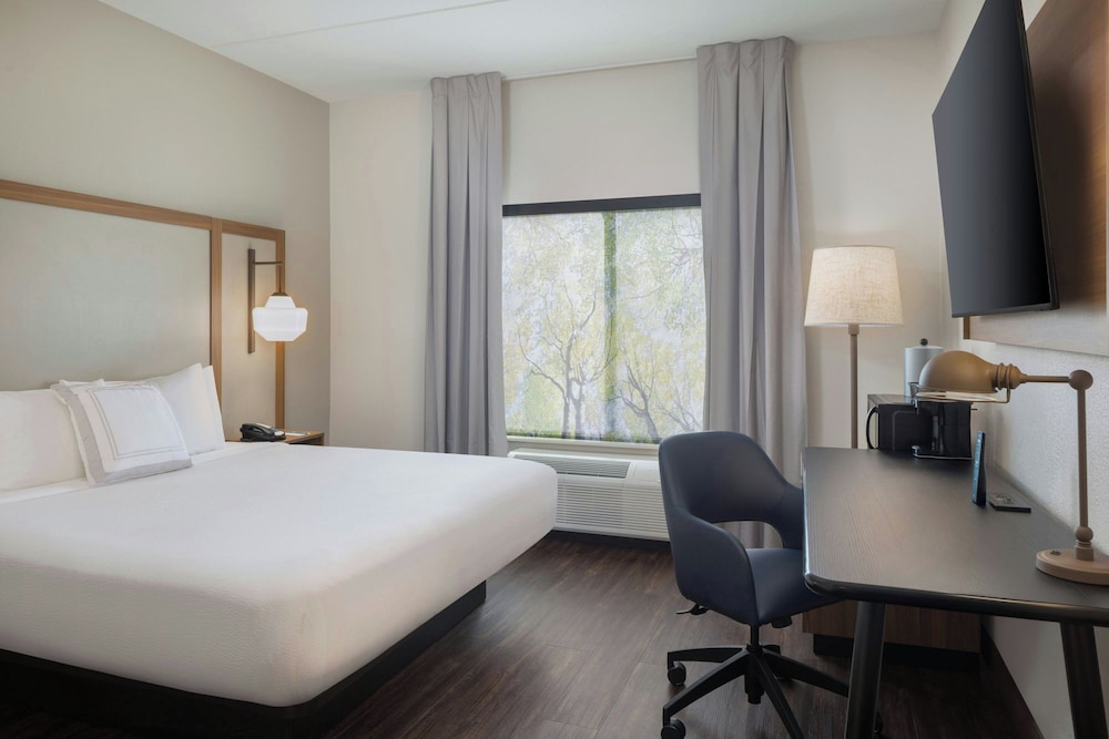 Fairfield Inn & Suites Lake City - photo 11