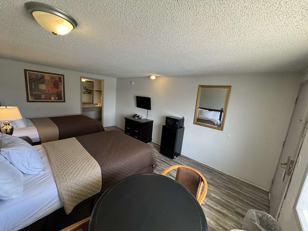 Knights Inn Bridgeport Frankenmuth - photo 8