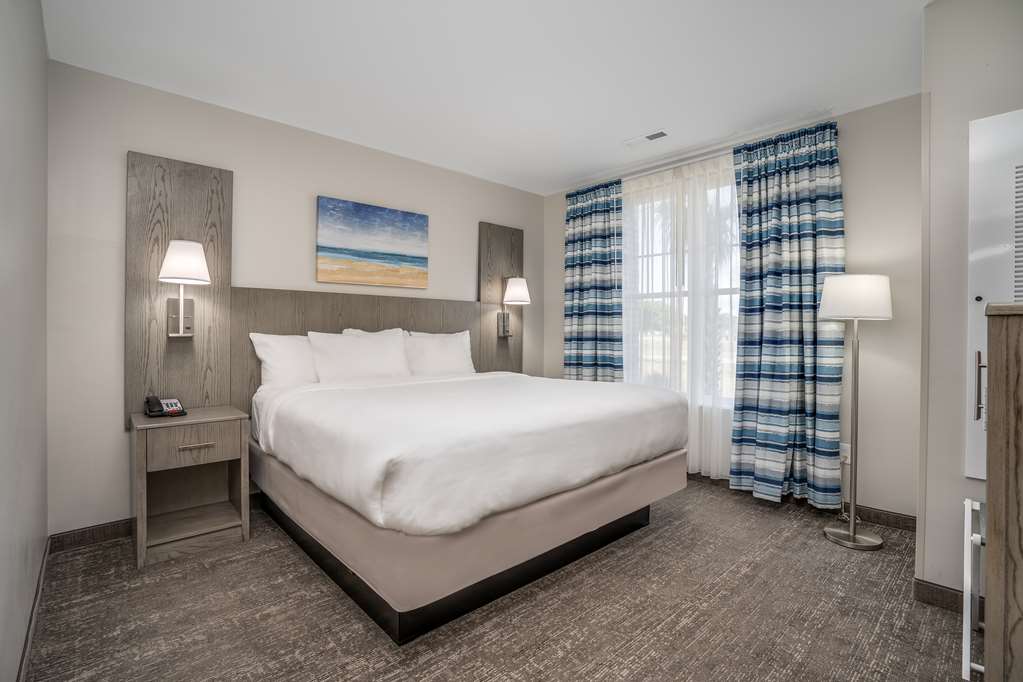 Lighthouse Suites Best Western Signature Collection - photo 7