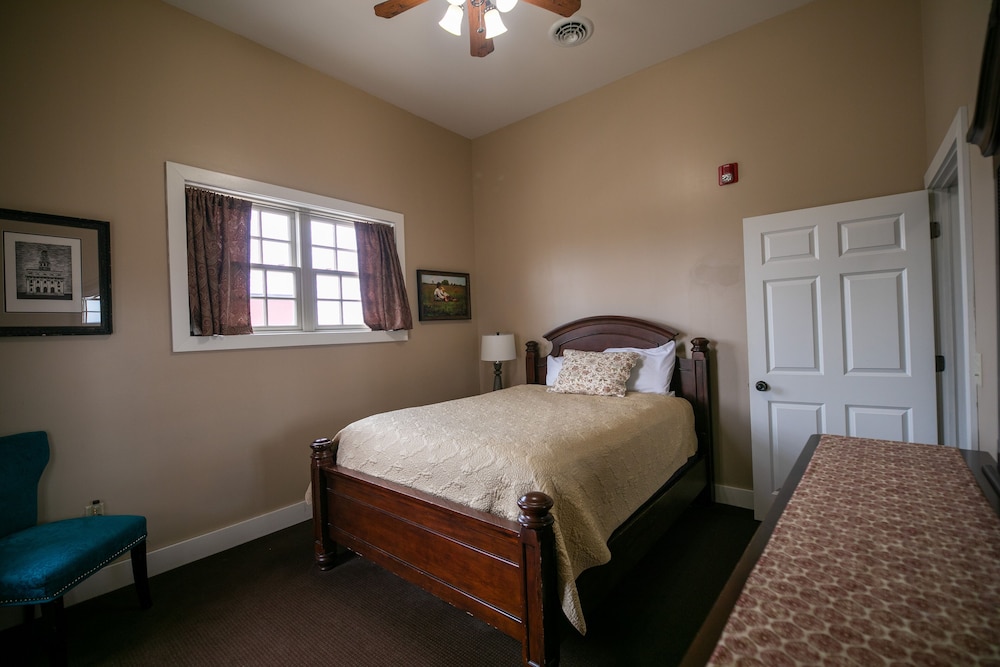 Nauvoo Temple House Hotel - photo 34