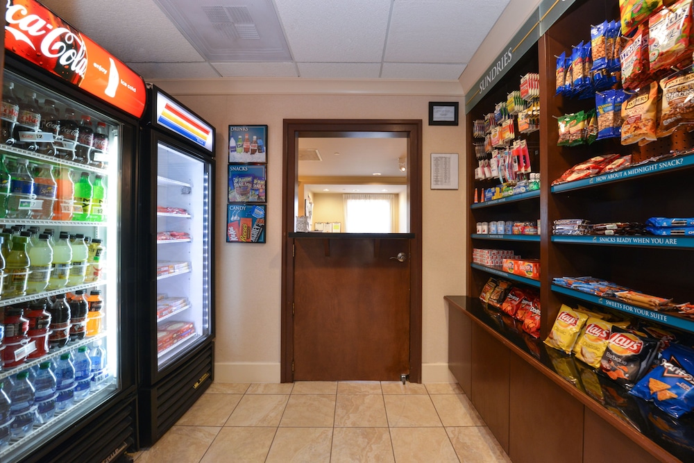 Staybridge Suites Indianapolis Airport by IHG - photo 71