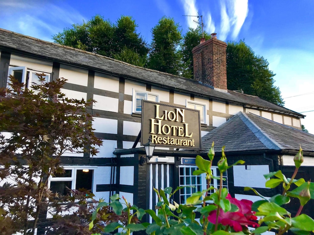 The Lion Hotel - carbon neutral hotel in Welshpool