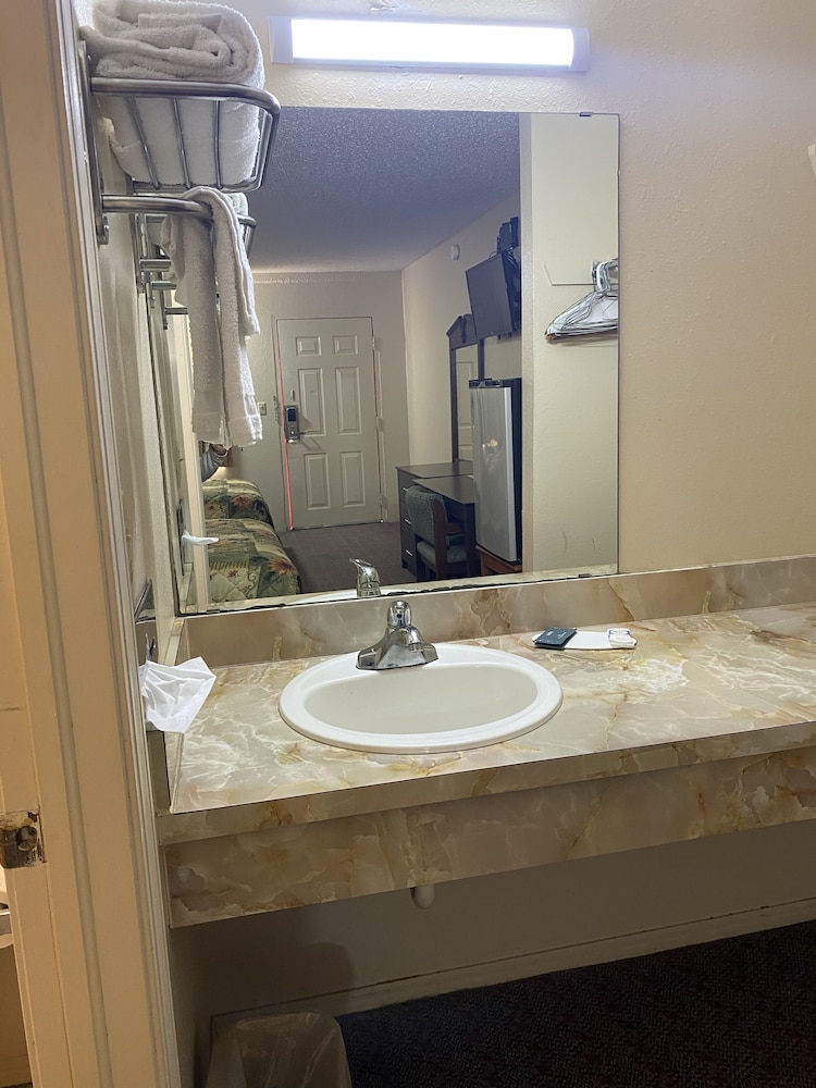 Century inn motel - photo 11