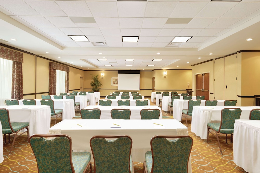 Hilton Garden Inn Warner Robins - photo 28