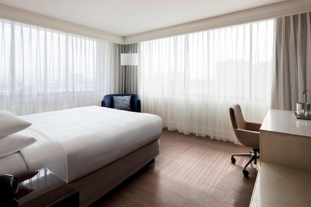 Irvine Marriott - photo 9