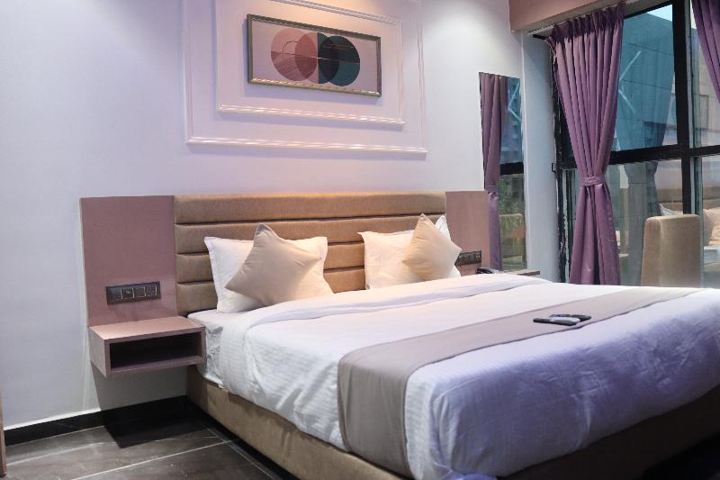 Hotel Czar Inn in Surat, India