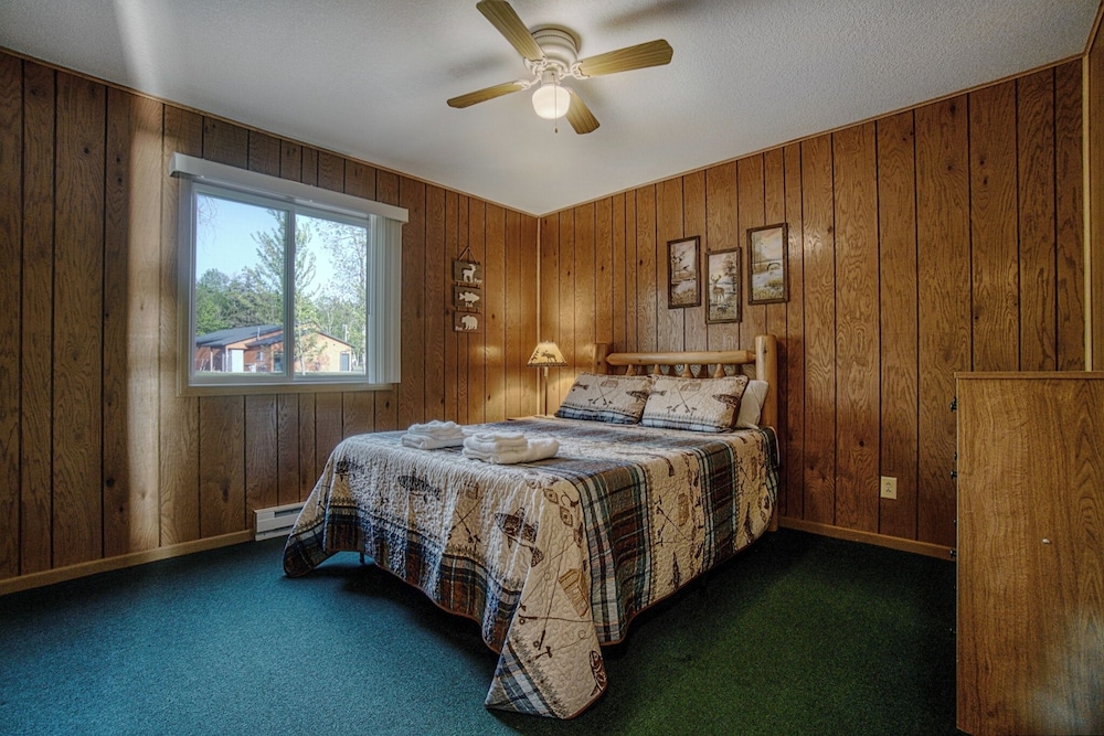 Lena's Northern Pines Resort - photo 13