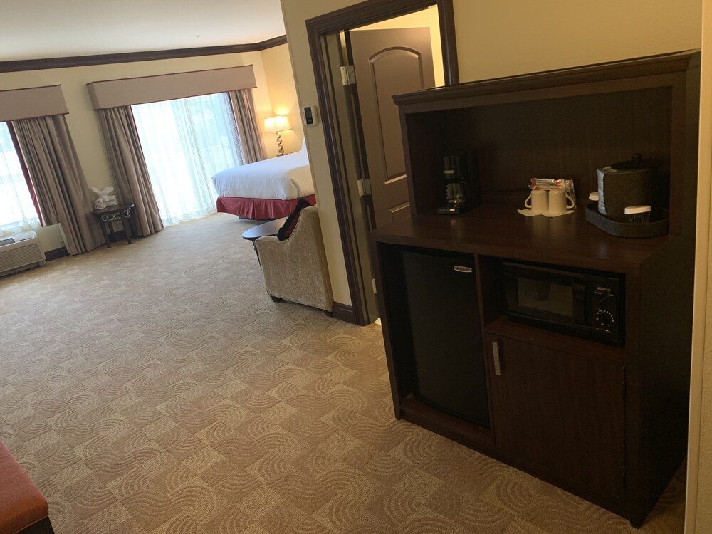 Blue Lake Casino & Hotel - photo 10