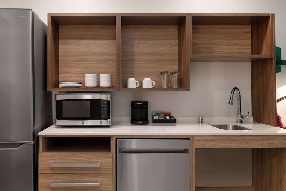 Home2 Suites by Hilton Sheboygan - photo 19