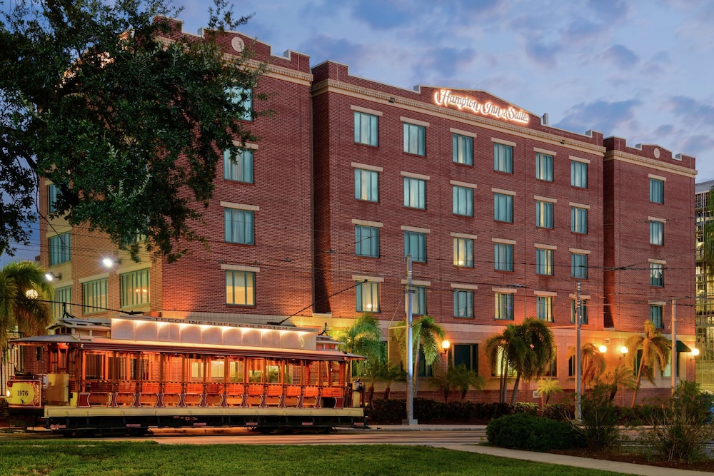 Hampton Inn & Suites Tampa Ybor City Downtown - photo 33
