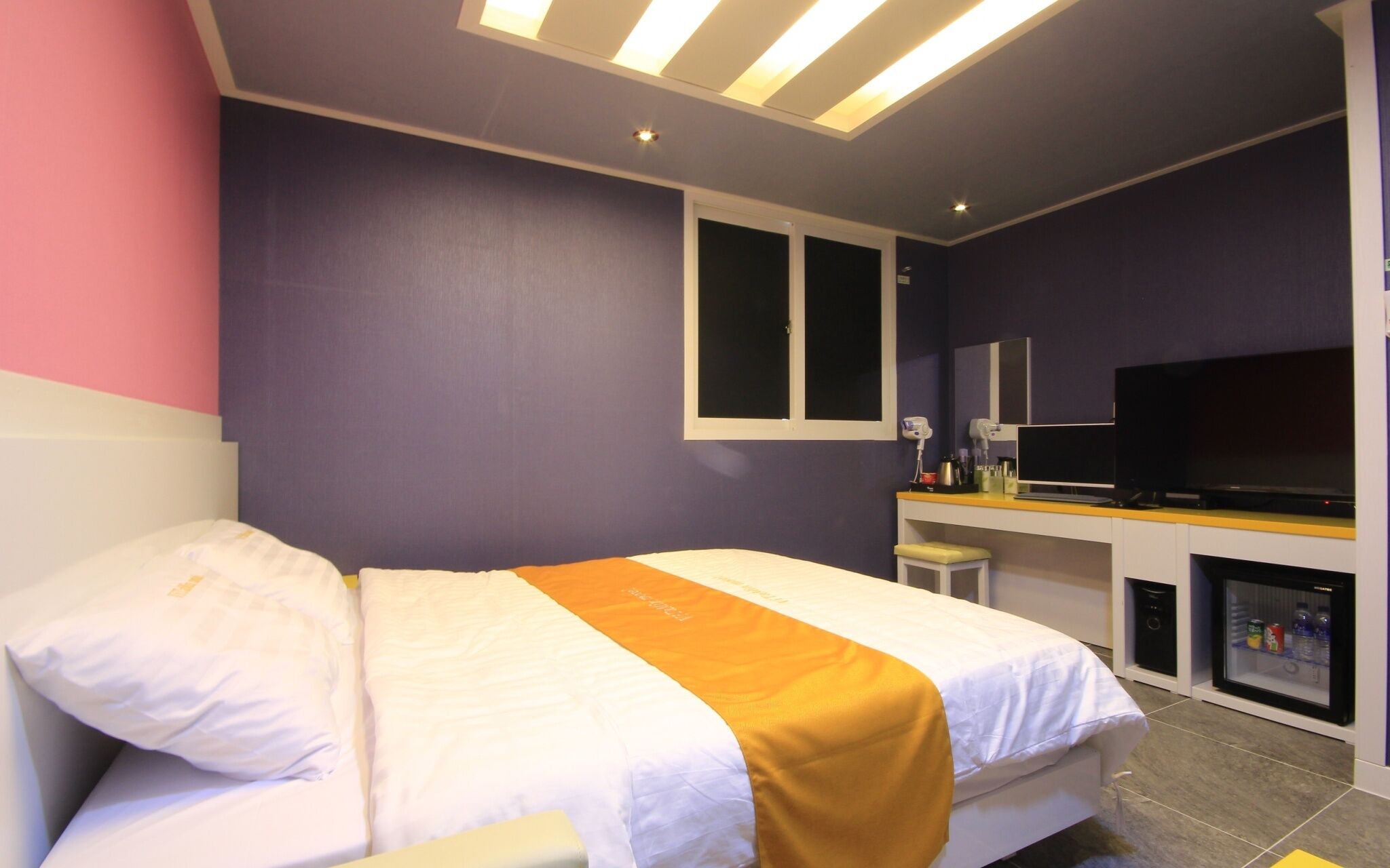 Gimcheon Vitamin Self Check in Motel in Gimcheon, South Korea