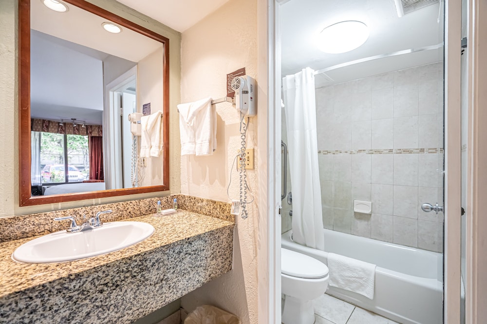 2520 Living - photo 18