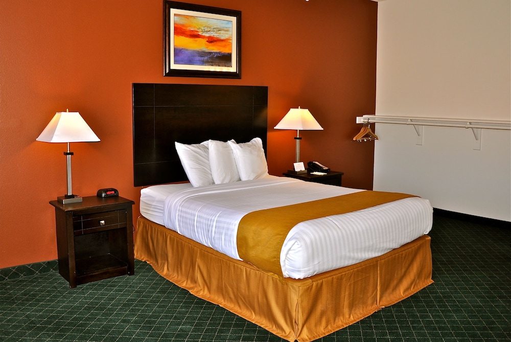 Landmark Inn Fort Irwin - photo 13