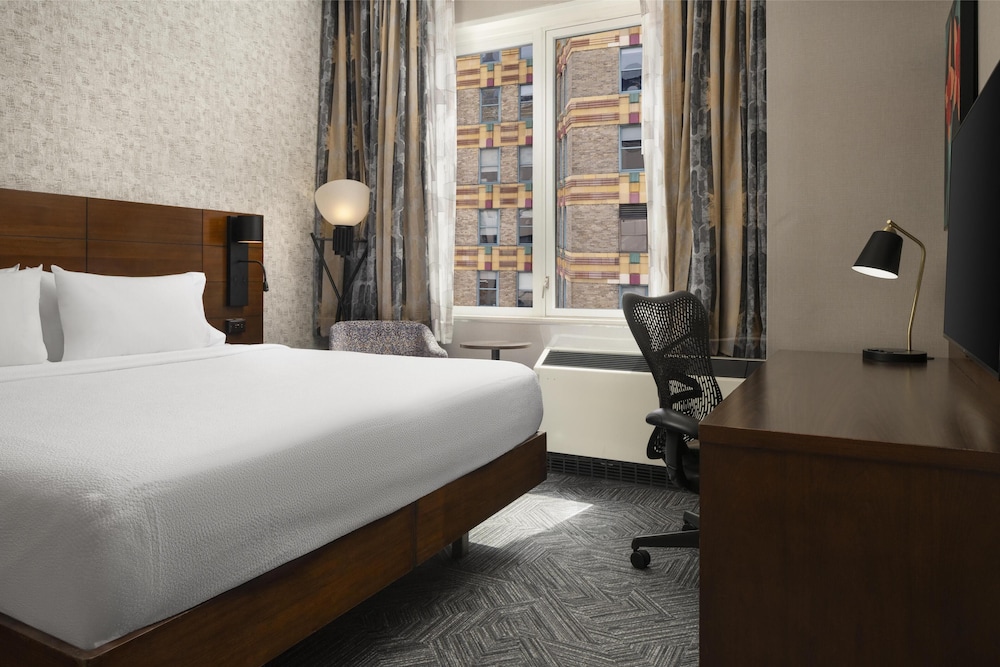 Hilton Garden Inn New York Midtown Park Ave - photo 23