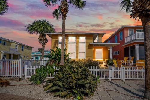 Friday Life in Port Aransas, United States