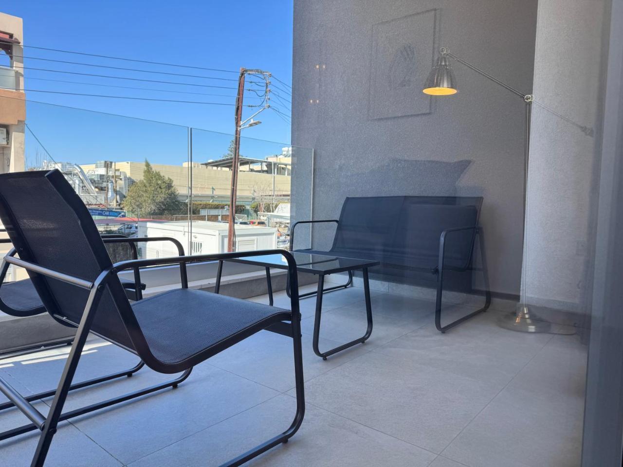 City Hall Suites