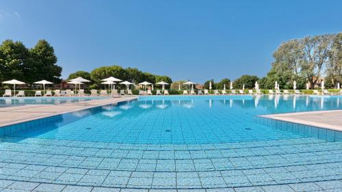 Golf Jesolo Venice — 4-Star Luxury Hotel in Lido Di Jesolo, Italy