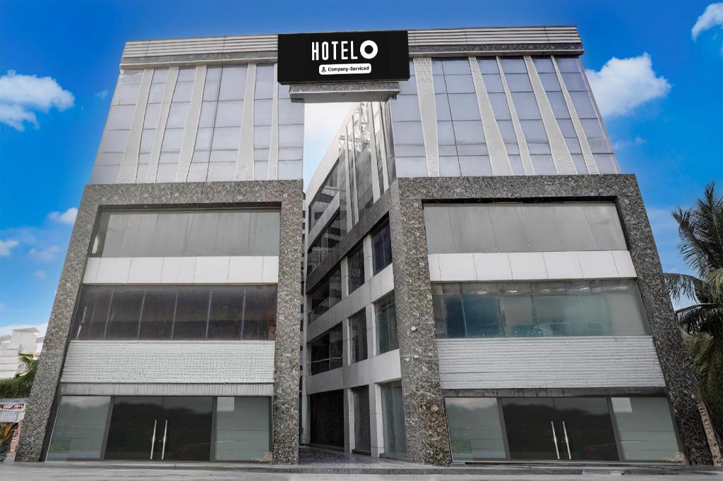 infinity Rooms & Banquet - last minute hotel in Surat