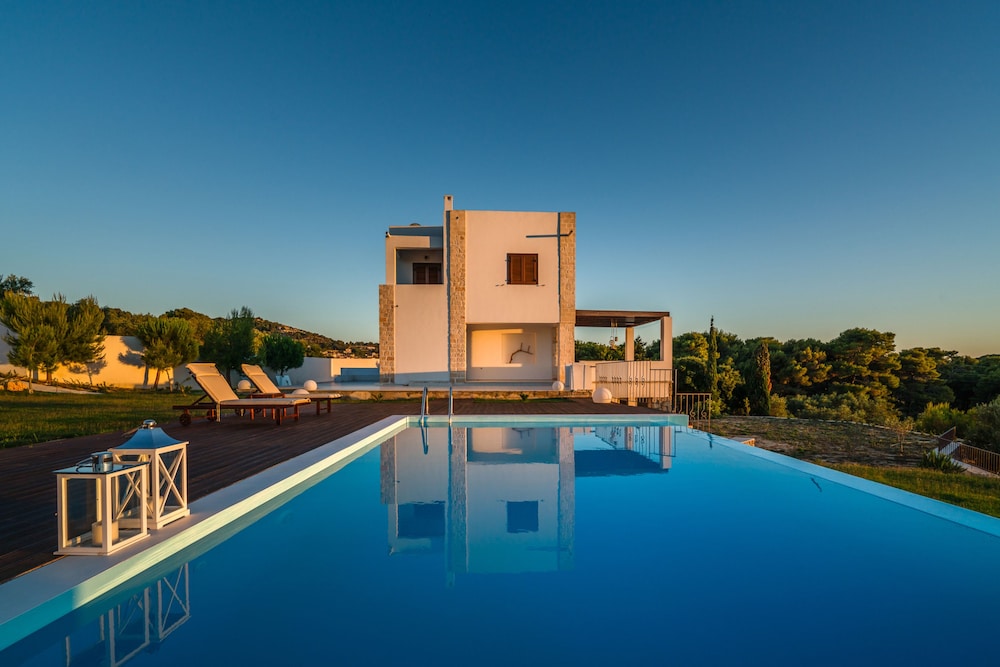 Kalas Residence — 4-Star Luxury Hotel in Zakynthos, Greece