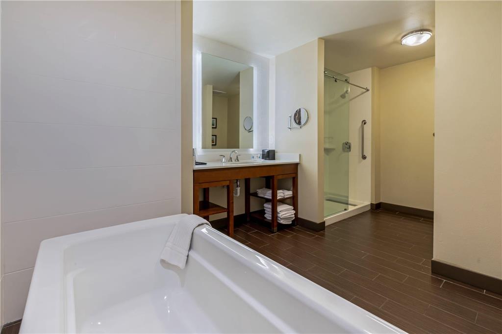Comfort Suites Loveland - photo 21