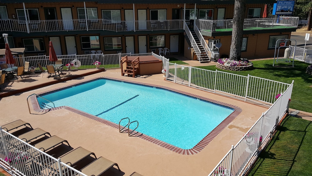 Alpine Inn and Spa - photo 29