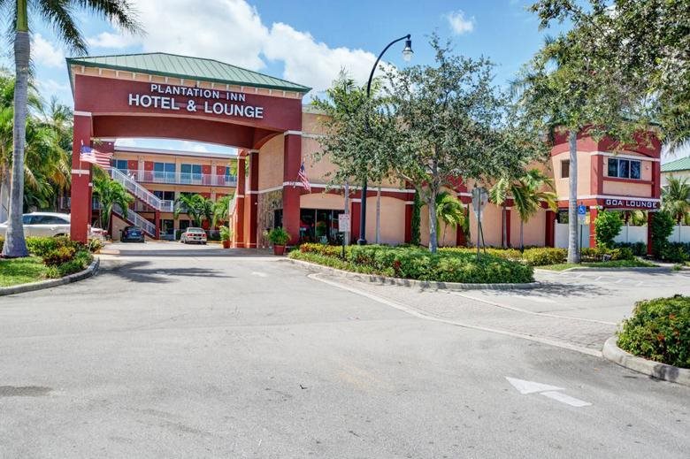 Plantation Inn Hotel And Lounge — Plantation
