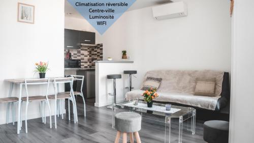 Etoile Des Halles Bergerac Centre in Bergerac, France