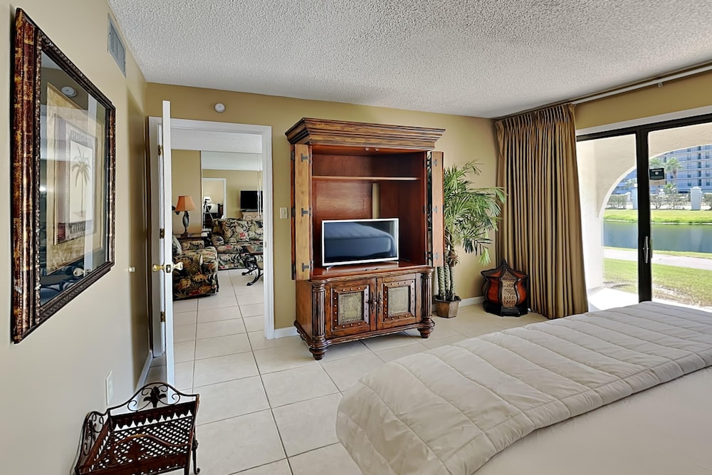 Edgewater Beach & Golf Resort VI by Resort Collection - photo 32