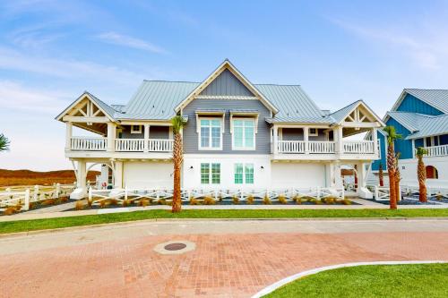 Ocean Pearl at Palmilla Beach in Port Aransas, United States