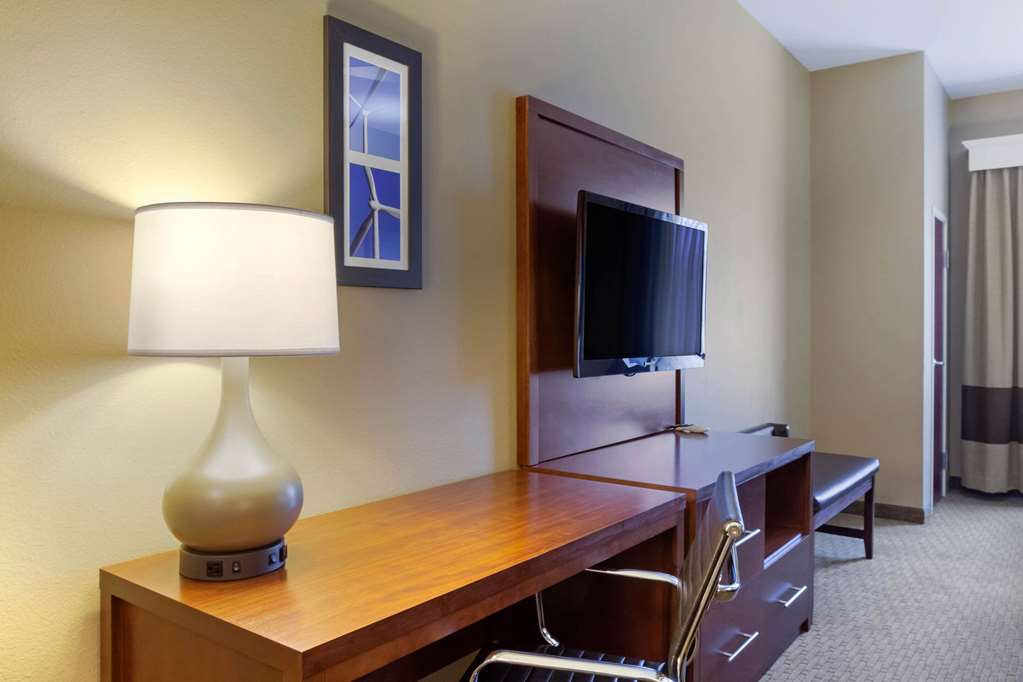 Comfort Inn & Suites Amarillo East - photo 14