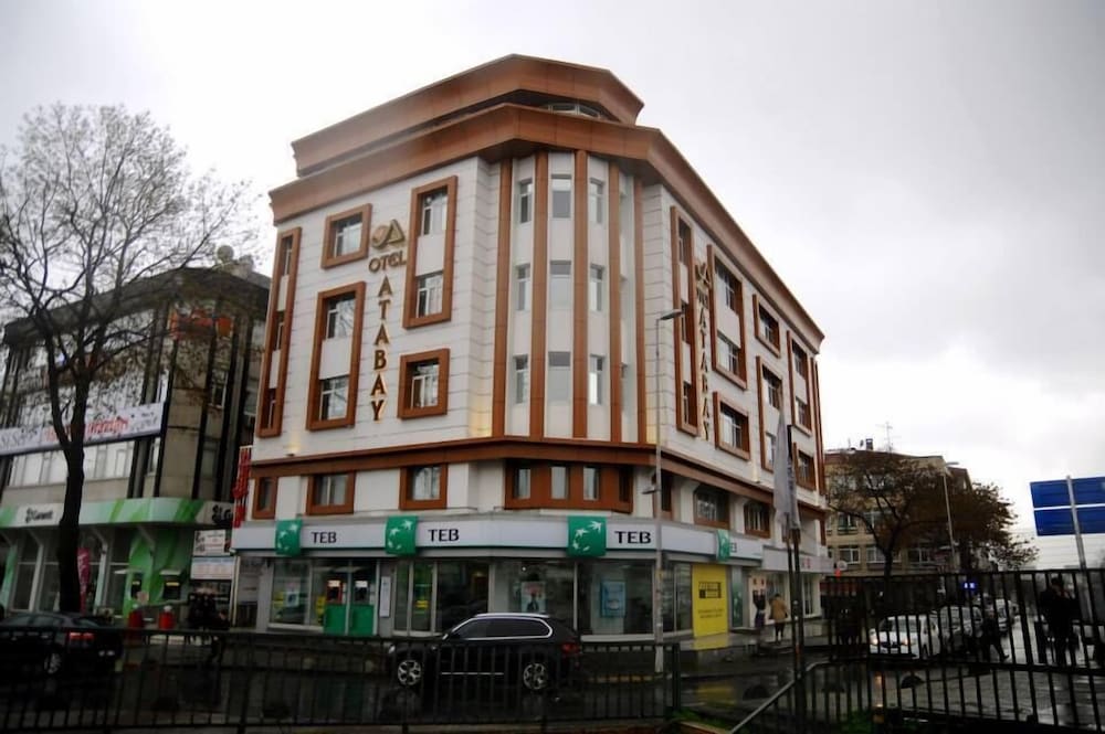 Tower Bridge Accommodation 5 - carbon neutral hotel in London