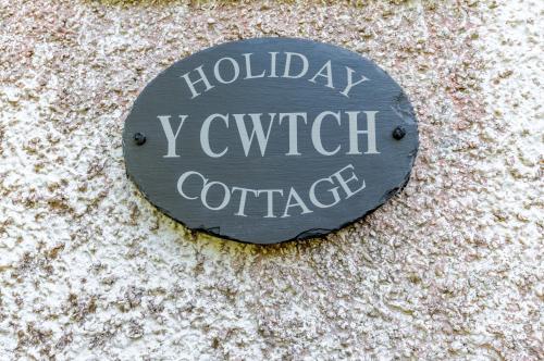 Y Cwtch — Unknown City — photo 3