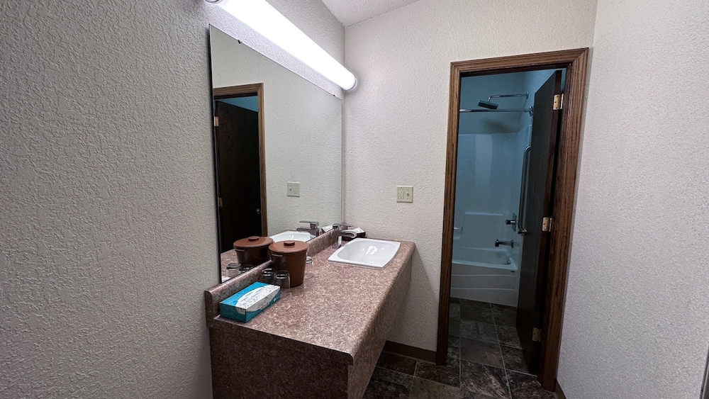 The Shelby Inn - photo 20